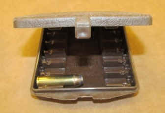 brnammocase.JPG (30684 bytes)